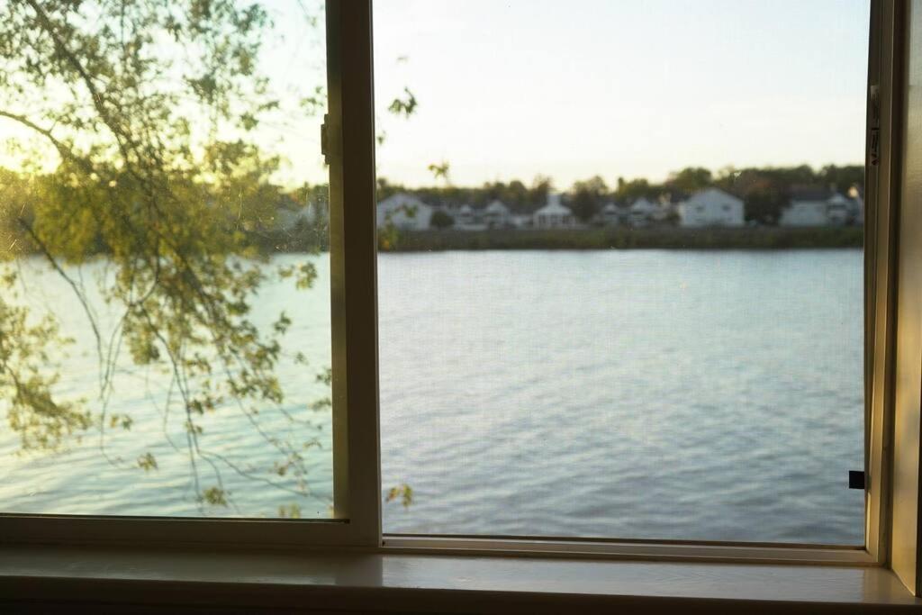 Queen Bed Beautiful Sunset W River View Fast Wifi Troy Exterior foto