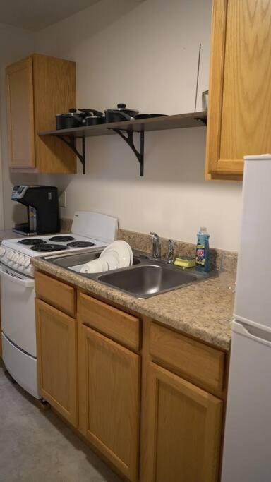 Queen Bed Beautiful Sunset W River View Fast Wifi Troy Exterior foto