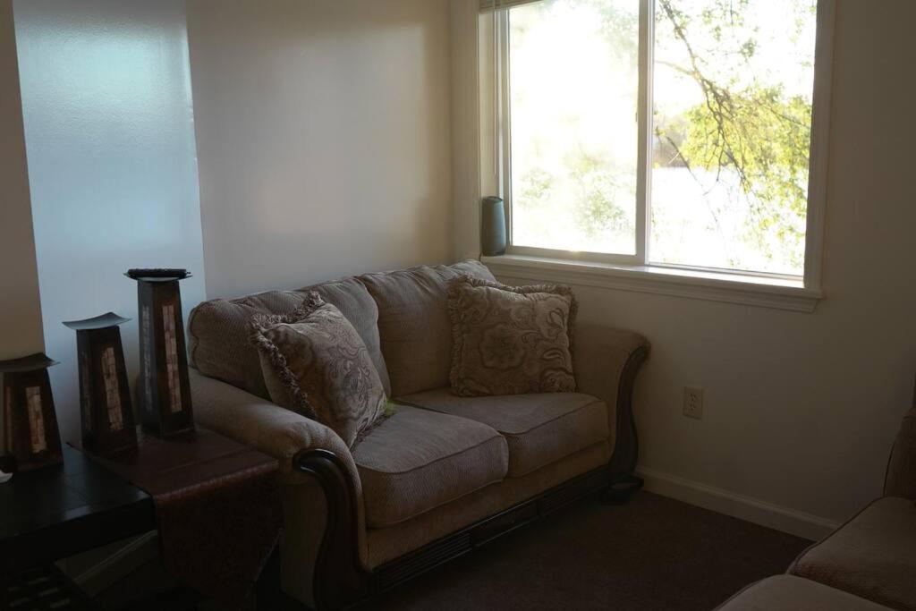 Queen Bed Beautiful Sunset W River View Fast Wifi Troy Exterior foto